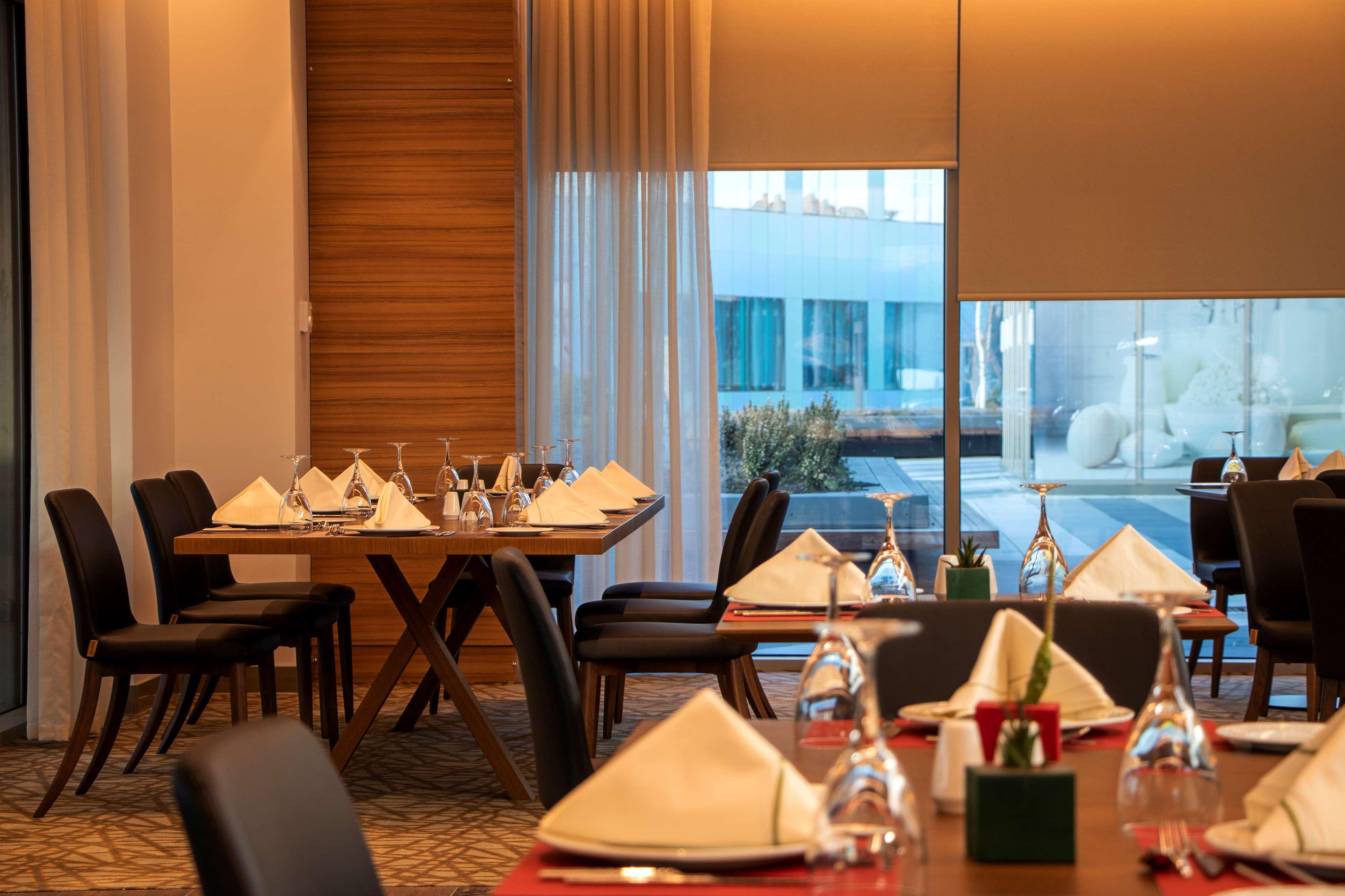 Отель Doubletree By Hilton Ankara Incek Экстерьер фото